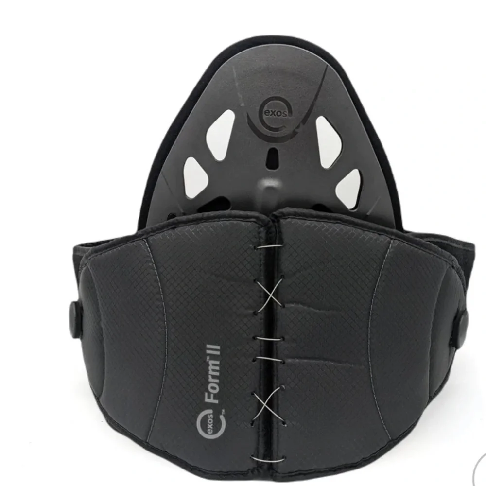 EXOS Form II 637 Black S/M NEW